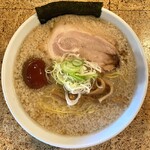 きくちひろき - 料理写真:・こってり醤油(背脂多め) 800円/税込
・味付玉子 120円/税込