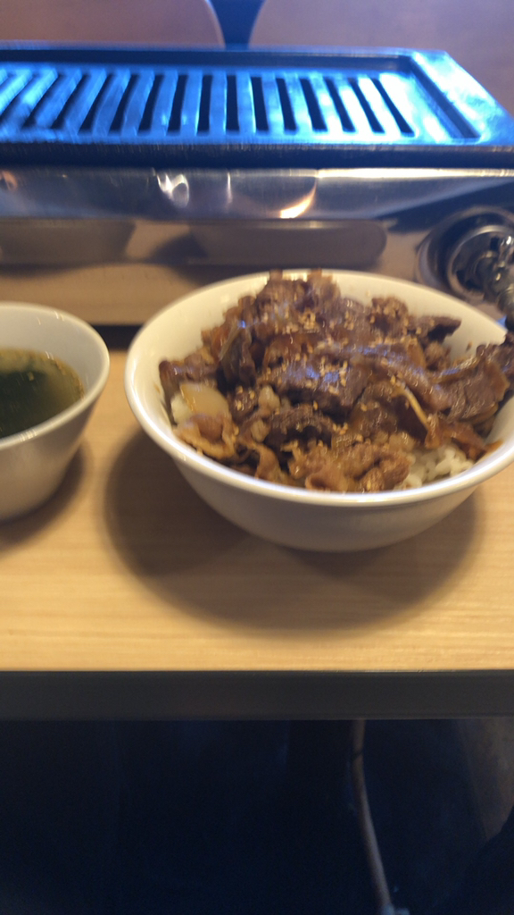 女性ひとりでも気軽に行ける 料理も空間もgoodな岩倉の肉バル ヒトサラマガジン 女性ひとりでも気軽に行ける 料理も空間もgoodな岩倉の肉バル ヒトサラマガジン