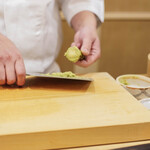 いしまる - 公孫樹（いちやう）の"俎上（まないたのうへ）"に山蓼（わさび）を擂（おろ）す