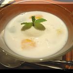 スコンター - タピオカ入りココナッツミルク　\680