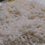 カリーハウス - 香り豊かなバスマティライス。
白い時と、カラフルな時がありますが、どちらも変わらずに旨いですよ。