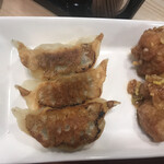 壱龍ラーメン - 餃子と甘酢鳥から