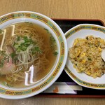 中華料理 鶴宴 - 料理写真:半チャンセット(半チャーハン、ラーメン)