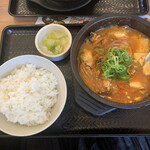 karubidontosundoufusemmontenkandon - 牡蠣スンドゥブ定食　930円