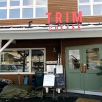 TRIM COFFEE - お店前