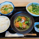 出汁と小鉢の和食 なのに - 