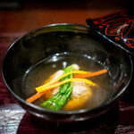 鳥田中 - コンソメ仕立ての鶏スープ椀