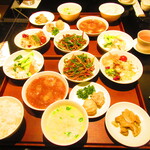 黄鶴 - ２人のランチ小皿定食　２８００円（税込）【２０２１年１月】