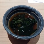 匠 進吾 - 海ぶどうとワカメの酢の物