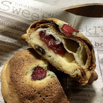 Pane Ho Maretta - ダマンドストロベリー ¥250+税