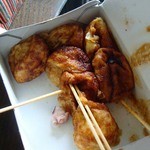 ホテルに持ち帰って食べたんやけど、ここのたこ焼き、冷えても旨い。これぞ、大阪のたこ焼きや！