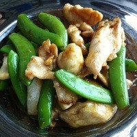 中国料理 「チャイナブルー」 コンラッド東京 - 若鶏と季節野菜の香り豊かなオイスターソース炒め