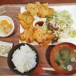 キッチンさくら木 - 鶏から揚げと塩から揚げ