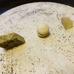 modest - 小菓子。