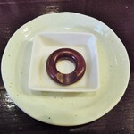 酒肴商店 アジト - 付き出しのチョコパイかと思った？