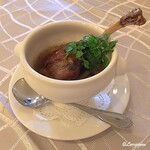 プチレストラン ブーケ・ド・フランス - 鴨肉のコンフィ 天然茸のコンソメ仕立