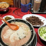 火の国文龍 総本店 - ラーメンこってり ネギ盛り キクラゲトッピング。