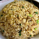 双喜紋 - 炒飯のアップ！具材が見えます
      （卵・玉ねぎ・チャーシュー・ネギ）