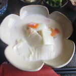 おばんざいカフェ 花唄 - 白菜とホタテの貝柱のクリーム煮
