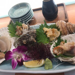 ひょうたん寿司 - 貝の盛り合わせ