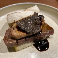 焼肉うしごろ 表参道店 - 牛フィレ・フォアグラ・トリュフのロッシーニサンド