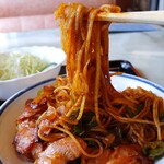 ニュー大黒 - ナポリタンスパゲッティの麺リフトUP
