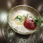 シャルルマーニュ - 桃とバニラアイスクリーム