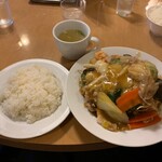 南海飯店 - かたい焼ソバ＋ライス