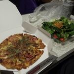 ピザーラ国立 - ピザとサラダ