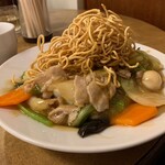 南海飯店 - かたい焼ソバの麺