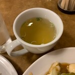 南海飯店 - かたい焼ソバのスープ