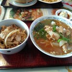 立山園 - 豚バラ丼＆モツラーメン。