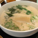 Kuu - 「筍」と「菜の花」「鳴門わかめ」の春三昧白胡麻うどん