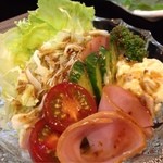 あ食堂 - ハムサラダで野菜補給