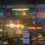 THE GREAT BURGER - 雰囲気のある店内
