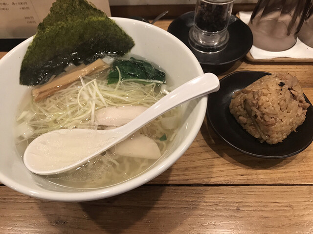 博多鶏塩らぁめん みやびや 博多 ラーメン 食べログ