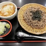 Oraga Soba - 親子丼定食