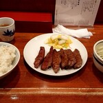 牛たん料理 閣 ブランドーム本店 - Bたん焼き定食
