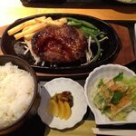 Shinnihonryourishummisuzunoki - ハンバーグ定食