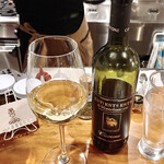 ヴィネリア グーフォ - グラスワイン白