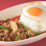 ロイヤルカレー - ガパオライス