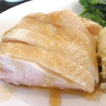 海南鶏飯食堂 - 海南鶏飯 900円 のゆでた鶏肉