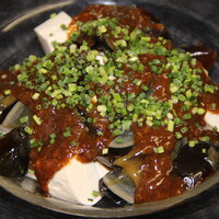 ピータンと沖縄直送島豆腐の特製台湾醤油かけ