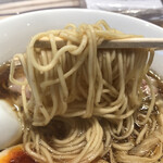 らぁ麺はやし田 - 麺のリフト