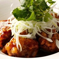 イベリコ豚肩ロースの国産黒酢の酢豚