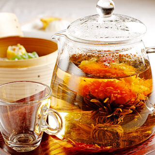 【飲茶】種類豊富な中国茶や自慢の点心を堪能