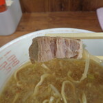 ラーメン二郎 - 豚は相変わらず