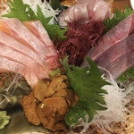 立呑み魚参 - ウニ、カンパチ、サーモン