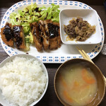 居喰処 光 - 2021/02/01
      本日のランチ トンカツ定食 500円