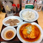 ぎょうざの満洲 - 甘酢天津、水餃子（6個）、トッピングチャーシュー、スーパーチューハイ